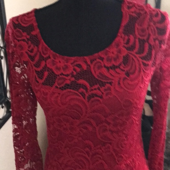 NWT Ambiance Red Lace Dress with Blushing Back - Picture 5 of 6
